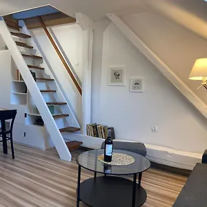 https://cozy-mezzanine-in-jewish-district-near-old-town.krakowhotelspoland.com